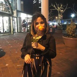 Meet your Posher, Yesenia